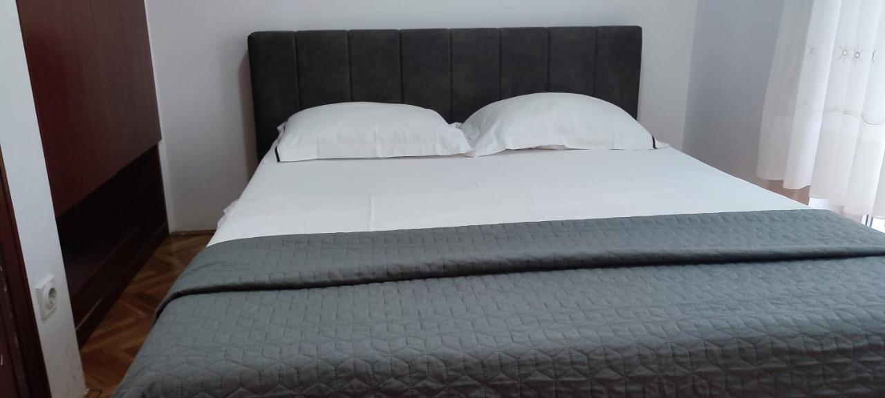 Apartman Katica Tivat Buitenkant foto